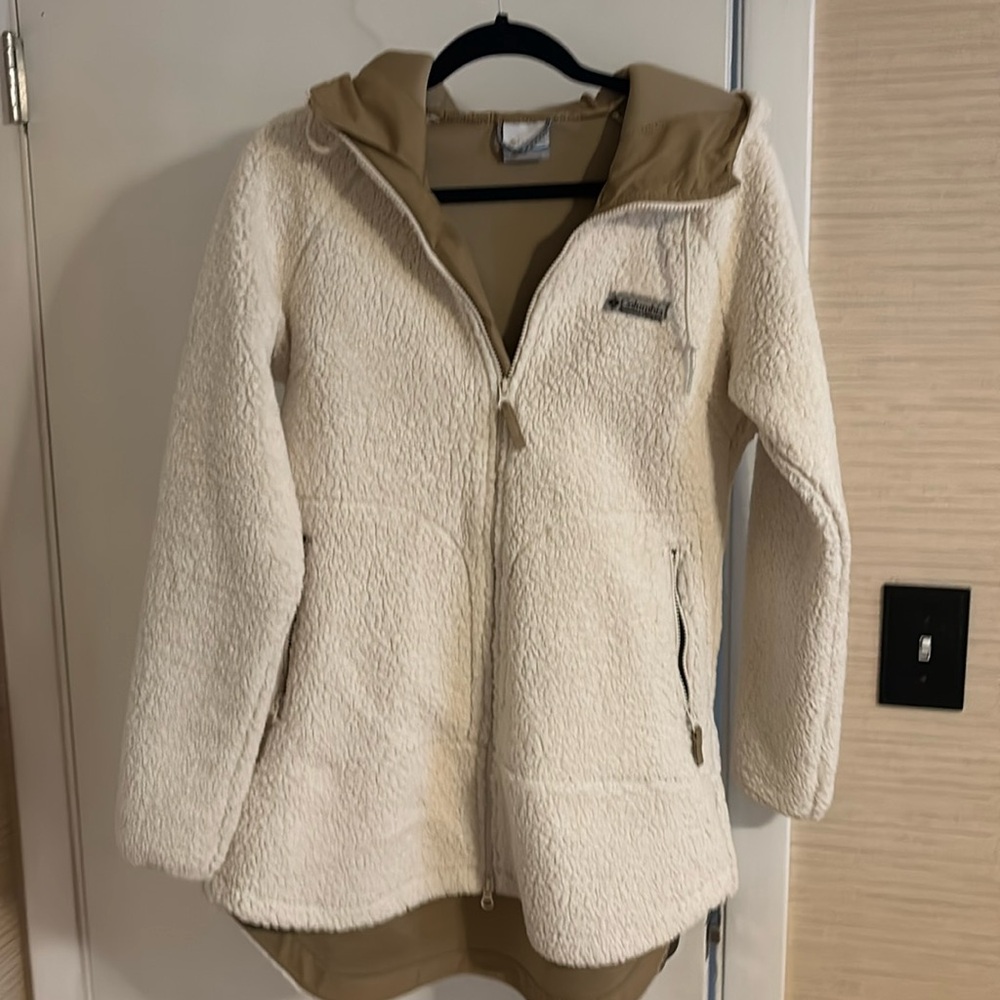 Columbia cream teddy fleece coat